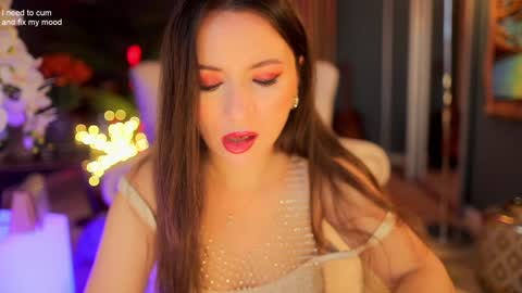 Sophia  online show from 11/19/25, 04:34