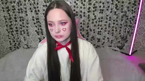 EMILY AND  MARCUS online show from 02/14/25, 04:52