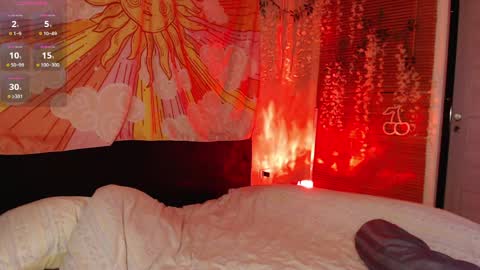 EMILY AND  MARCUS online show from 03/31/26, 02:02