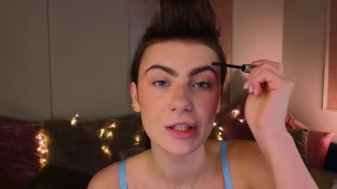 Willow online show from 11/23/25, 09:25