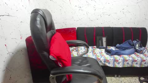     ----       online show from 02/02/25, 12:24