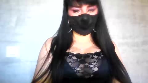 Snapshot of _adela_c chatting on 06/11/26, 04:05 Adela online show from 06/11/26, 04:05