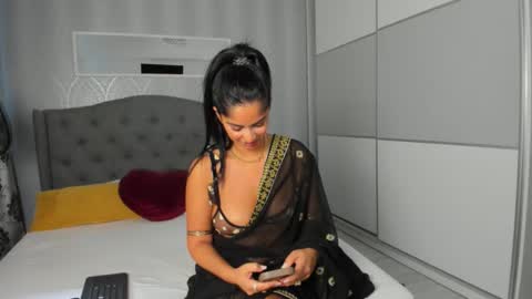 Adelle online show from 09/20/25, 11:44