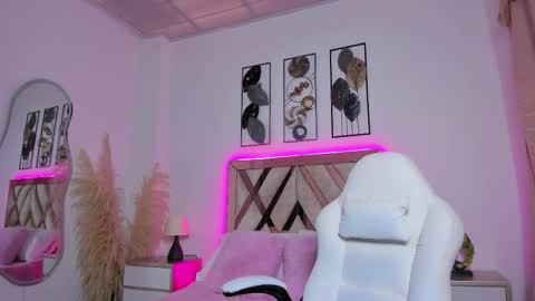  Akira  online show from 11/29/25, 12:08