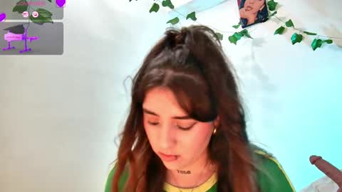 Snapshot of _alaia_sweet chatting on 02/22/25, 06:52 _alaia_sweet online show from 02/22/25, 06:52