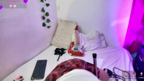 Snapshot of _alaia_sweet chatting on 02/28/25, 04:20 _alaia_sweet online show from 02/28/25, 04:20