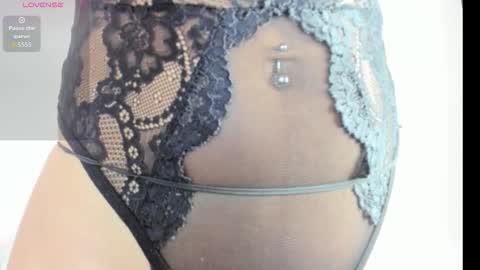 Snapshot of _alana_grey_ chatting on 02/21/26, 01:01 _alana_grey_ online show from 02/21/26, 01:01