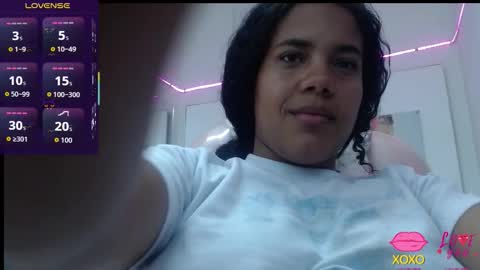 _alegriamartinez_ online show from 11/01/25, 06:21