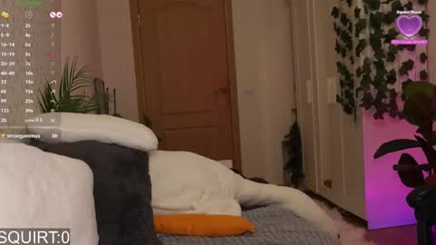 Snapshot of _aleksa chatting on 02/18/25, 11:22 Alexa online show from 02/18/25, 11:22