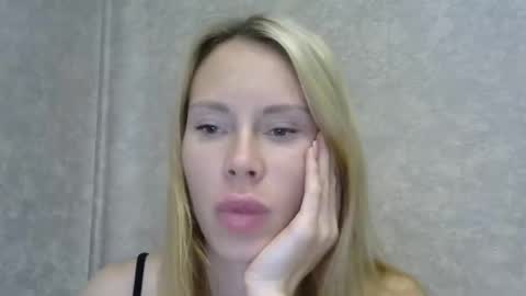 _alex1819 online show from 10/03/25, 07:55