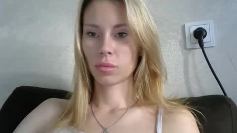 _alex1819 online show from 10/09/25, 07:17