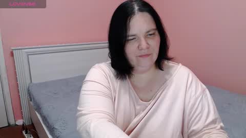 _alexandra_ray_ online show from 10/04/25, 06:06