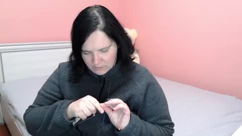 _alexandra_ray_ online show from 10/15/25, 07:41