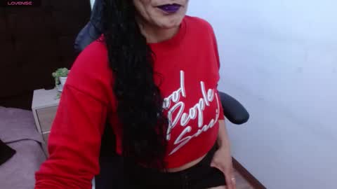 Alexandra online show from 10/12/25, 04:28