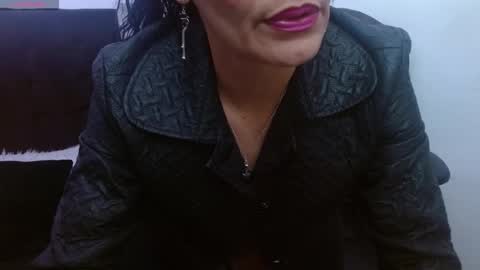 Alexandra online show from 10/27/25, 12:47