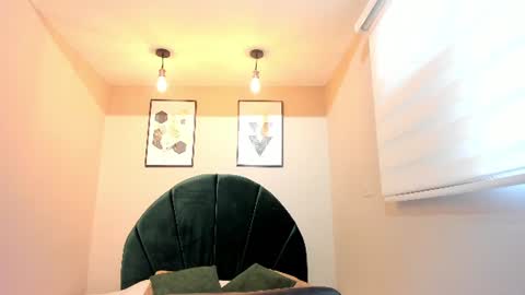    online show from 06/30/26, 12:06