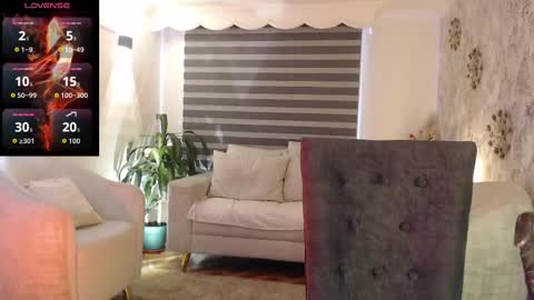 _alice_horny_ online show from 09/30/25, 04:34