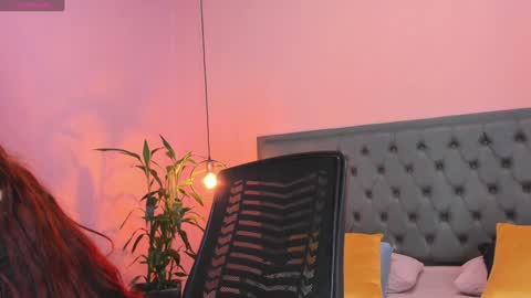 Snapshot of _aline_hall chatting on 01/24/25, 11:04 Alline Hall online show from 01/24/25, 11:04