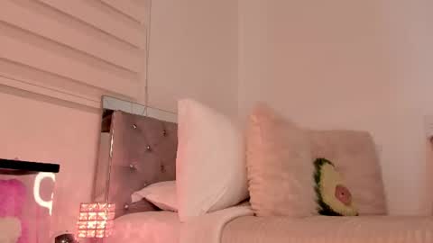 Snapshot of _alissonrose chatting on 07/25/26, 05:10 Karo online show from 07/25/26, 05:10