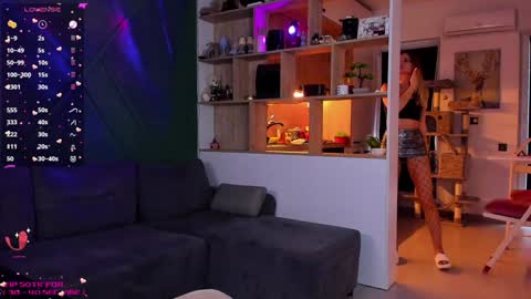 Mia online show from 02/01/25, 01:30