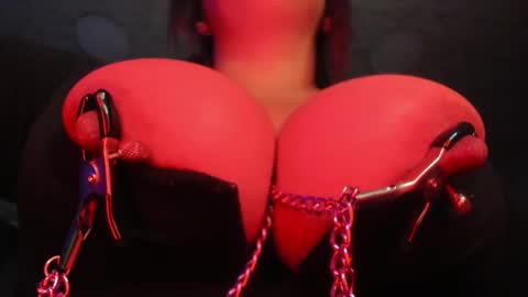 Giulia...... online show from 09/12/25, 04:56