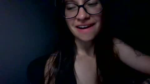 Snapshot of _alyson chatting on 05/27/26, 07:16 _alyson online show from 05/27/26, 07:16