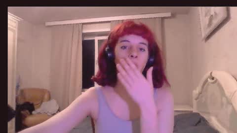 Amber online show from 11/09/25, 01:37