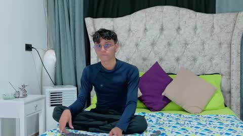 Andres online show from 12/01/24, 06:52