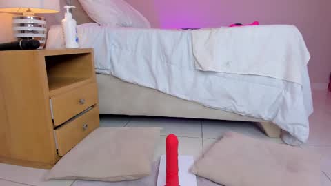 ngela  online show from 02/11/25, 02:57