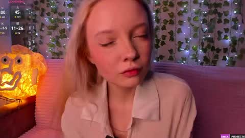 Snapshot of _angeldust_1 chatting on 05/18/26, 02:18 Emily online show from 05/18/26, 02:18