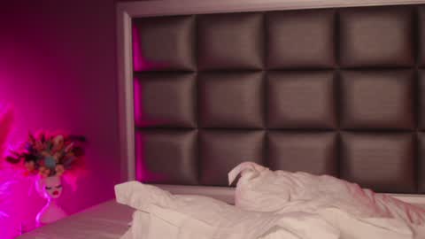 Anna online show from 02/06/25, 11:26