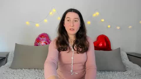 Anna online show from 04/06/26, 01:56