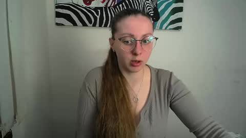 Anna online show from 05/05/26, 06:21