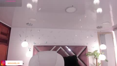 antonnela online show from 11/24/25, 03:45