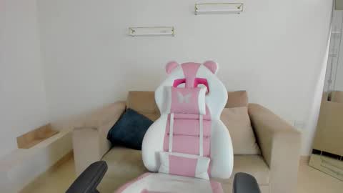    online show from 10/30/25, 12:17