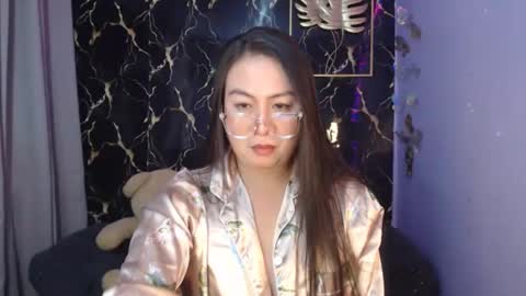 Snapshot of _arah chatting on 04/26/26, 10:46 arah online show from 04/26/26, 10:46