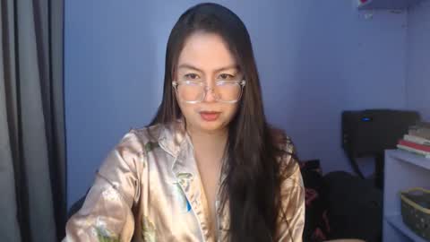 Snapshot of _arah chatting on 05/04/26, 10:00 arah online show from 05/04/26, 10:00