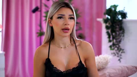 Arielle online show from 12/23/24, 09:59