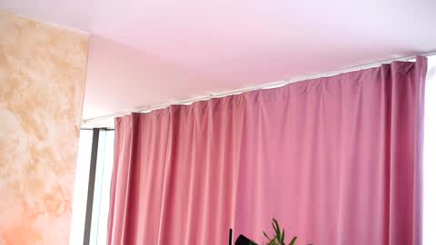 Arielle online show from 01/10/25, 09:13