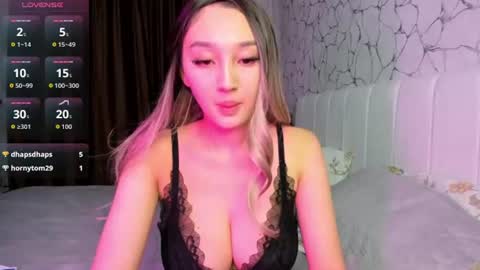 Snapshot of _asian_princess11_ chatting on 06/14/26, 04:36 _asian_princess11_ online show from 06/14/26, 04:36