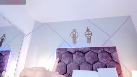 _aurora_collins_ online show from 11/15/25, 12:56