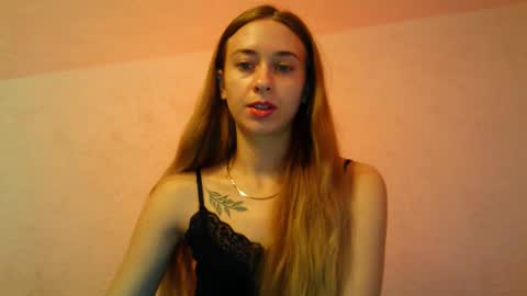 _aurora_sweet online show from 10/29/25, 08:49