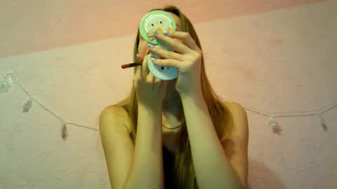 _aurora_sweet online show from 11/24/25, 08:36