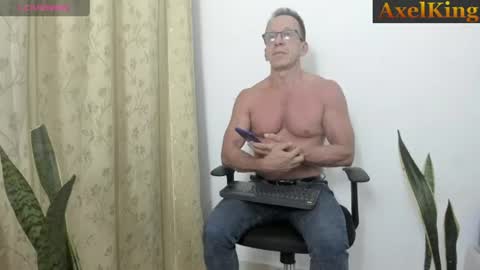Axel online show from 07/14/26, 01:52