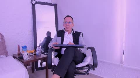 _axelking_ online show from 02/12/26, 11:38