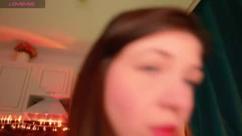 Olivia online show from 12/04/24, 02:31