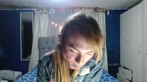 Snapshot of _azalea_65 chatting on 10/09/25, 02:31 _azalea_65 online show from 10/09/25, 02:31