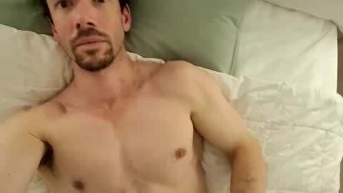 Snapshot of _b_h_c_ chatting on 11/29/25, 09:34 _b_h_c_ online show from 11/29/25, 09:34