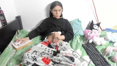 _baby_vi online show from 11/10/25, 11:59