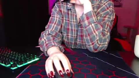 Tiffany online show from 11/13/25, 12:09